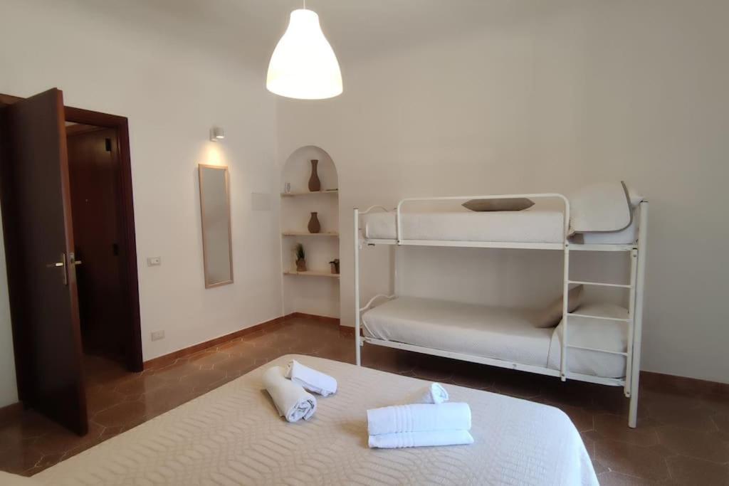 Casa Vacanze U Curtigghiu Cefalu Exterior photo